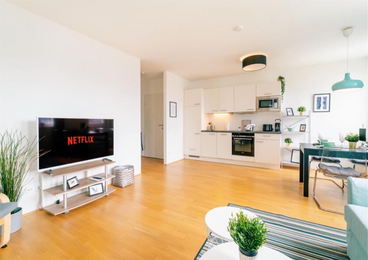 Balcony Apartment, 1 Min To Metro, Perfect For Long Stay Viena Exterior foto